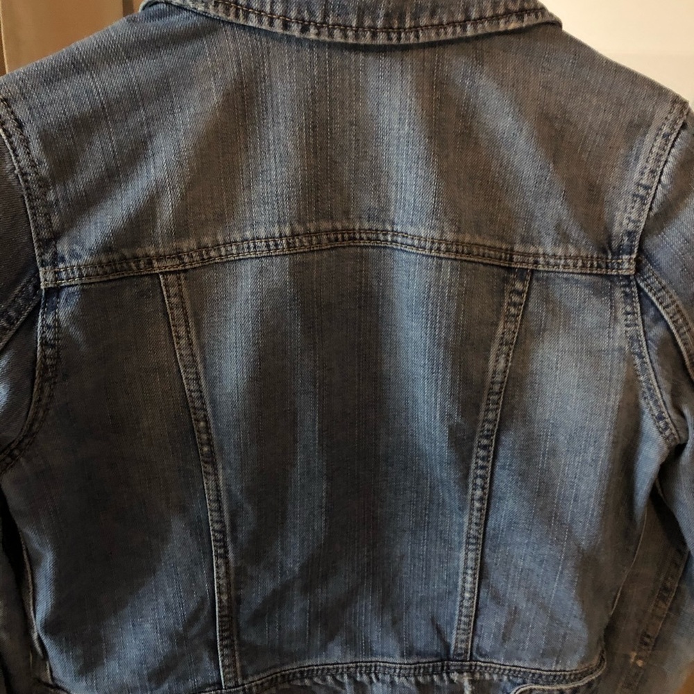 Light denim jean jacket - Picture 8 of 8